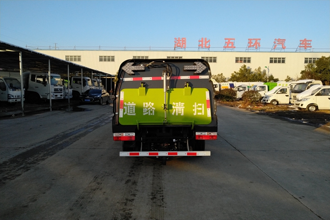东风途逸扫路